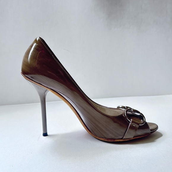GUCCI Gray Patent Leather HighHeels Size 7 Authentic Luxury Designer Shoes Heels - Picture 3 of 11